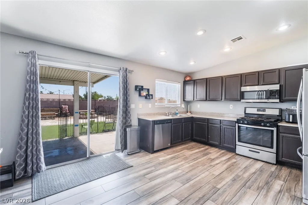 5218 Sangara, North Las Vegas, NV 89031