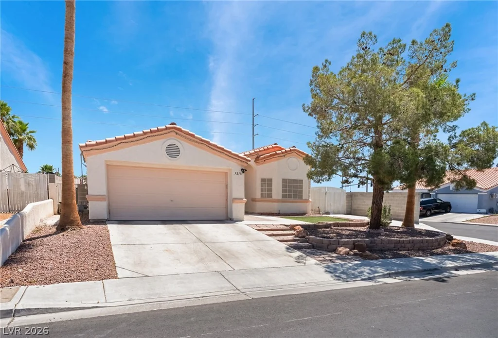5218 Sangara, North Las Vegas, NV 89031