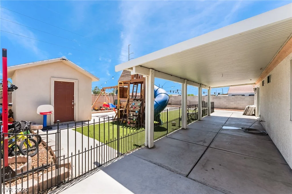 5218 Sangara, North Las Vegas, NV 89031