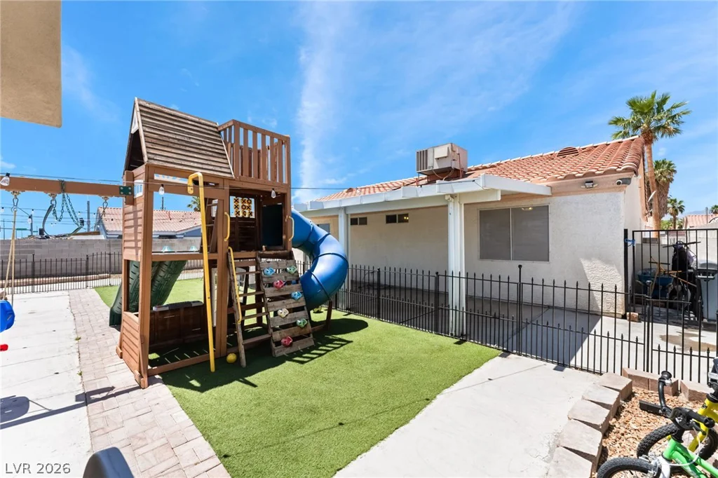 5218 Sangara, North Las Vegas, NV 89031