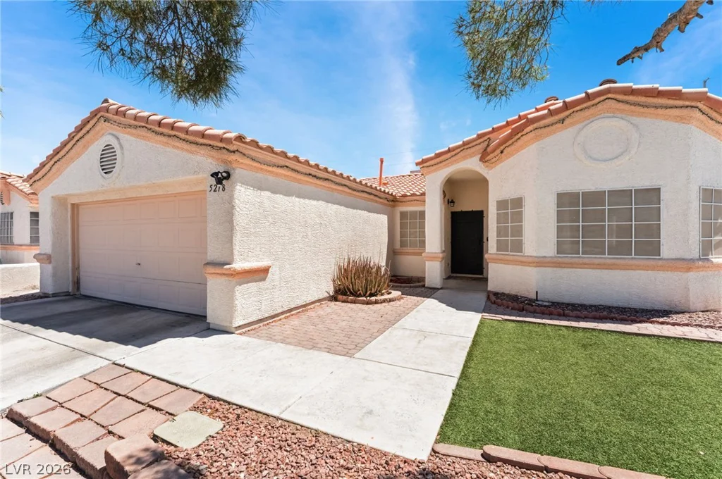 5218 Sangara, North Las Vegas, NV 89031