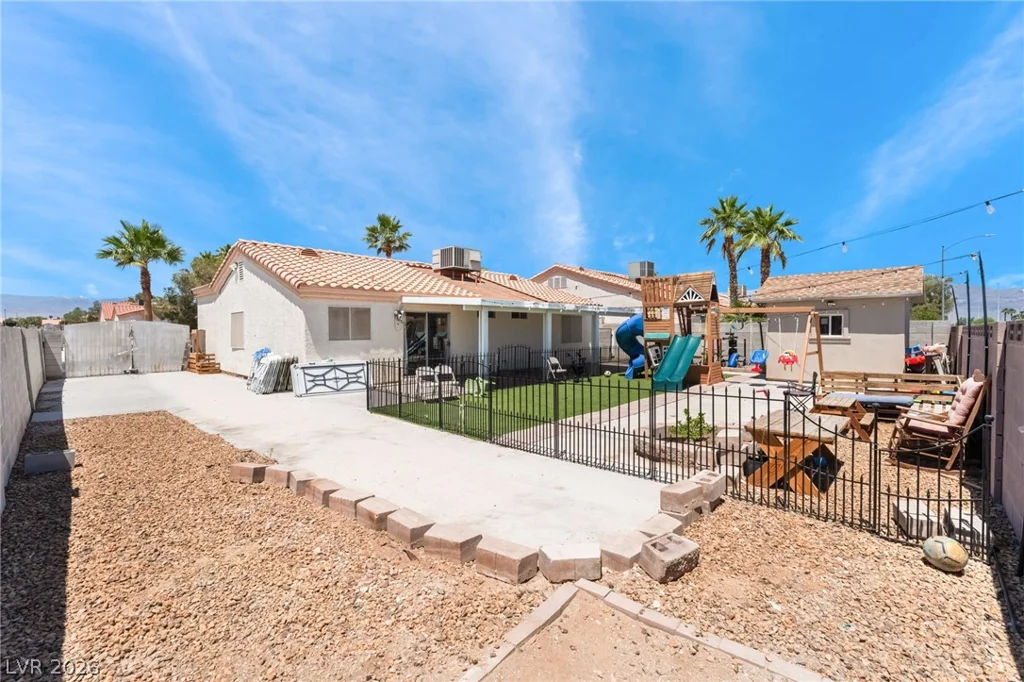 5218 Sangara, North Las Vegas, NV 89031