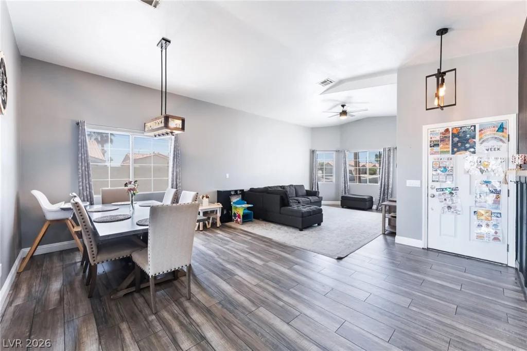 5218 Sangara, North Las Vegas, NV 89031