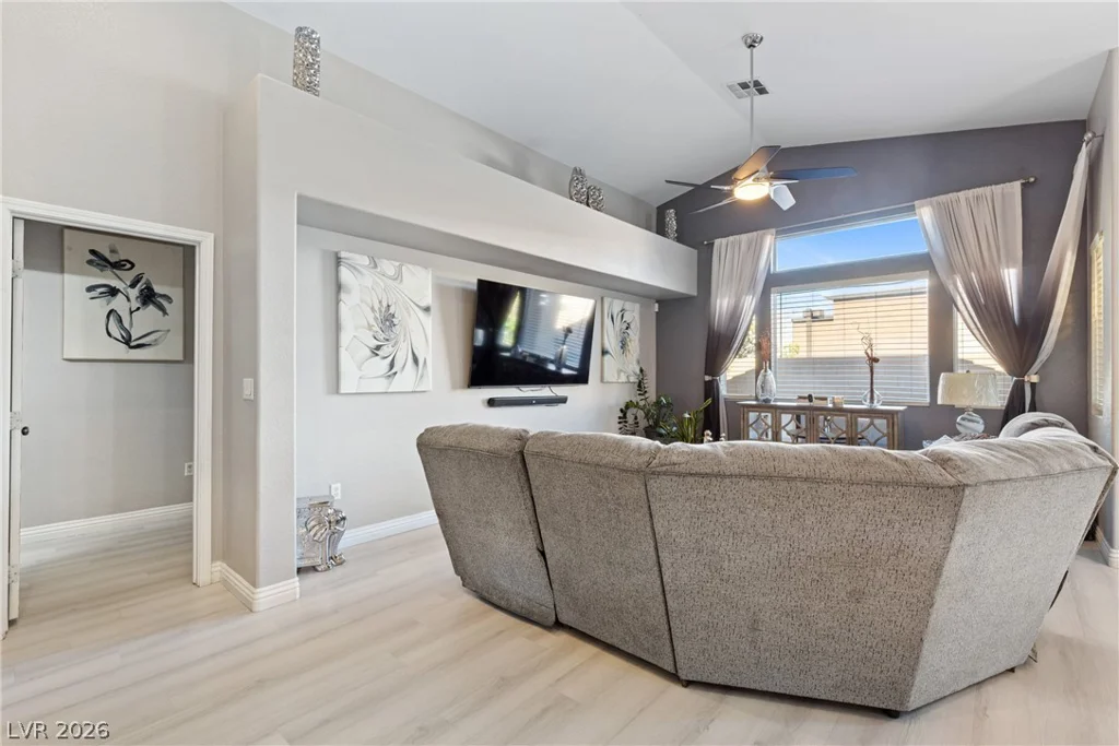 7954 Half Moon Point, Las Vegas, NV 89113