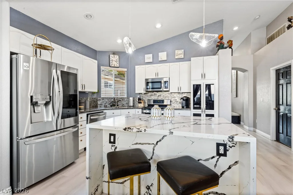 7954 Half Moon Point, Las Vegas, NV 89113