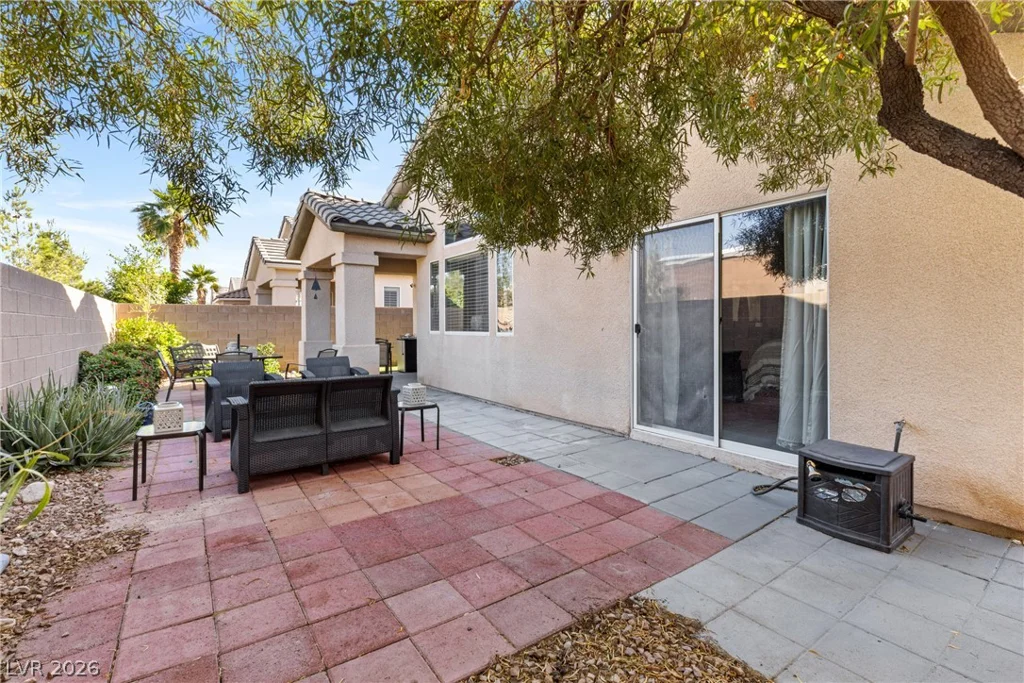 7954 Half Moon Point, Las Vegas, NV 89113