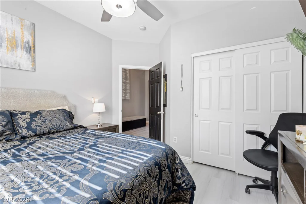 7954 Half Moon Point, Las Vegas, NV 89113