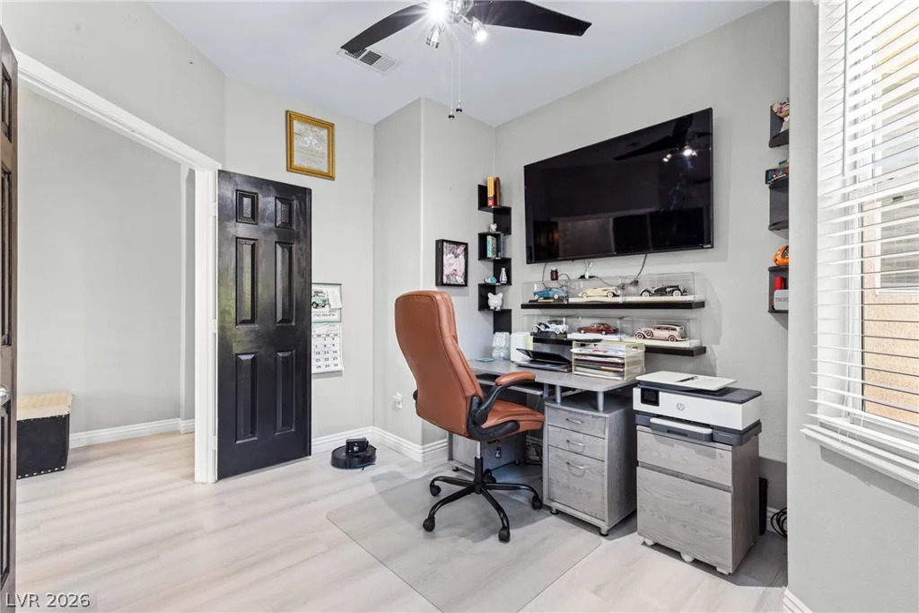 7954 Half Moon Point, Las Vegas, NV 89113
