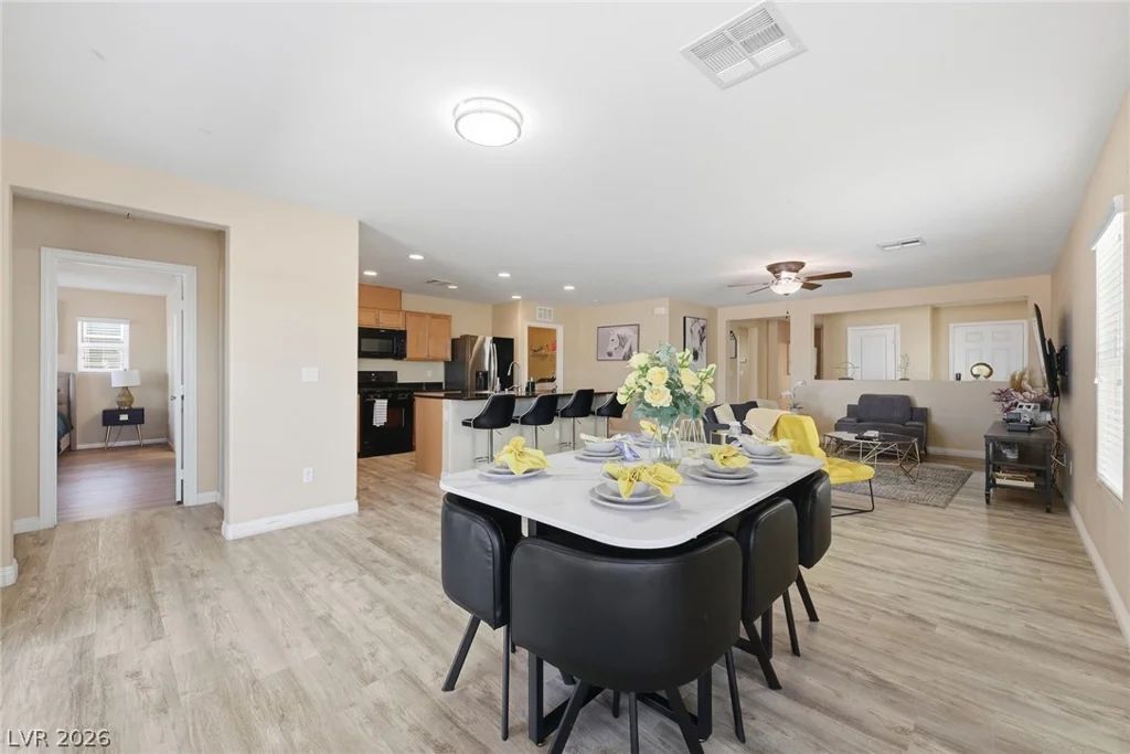 7852 Hamilton Pool, Las Vegas, NV 89113