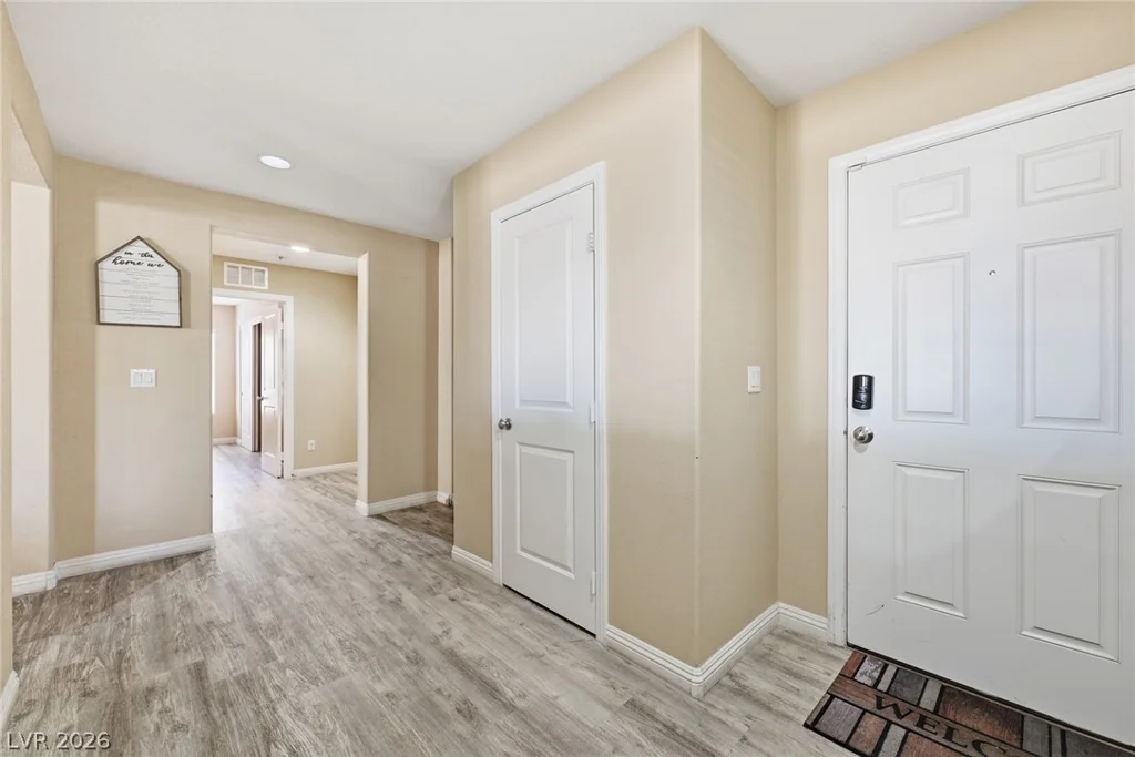 7852 Hamilton Pool, Las Vegas, NV 89113