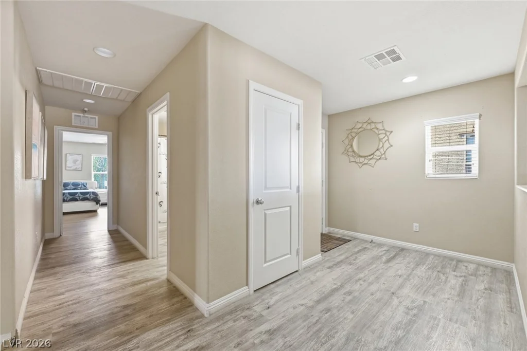 7852 Hamilton Pool, Las Vegas, NV 89113