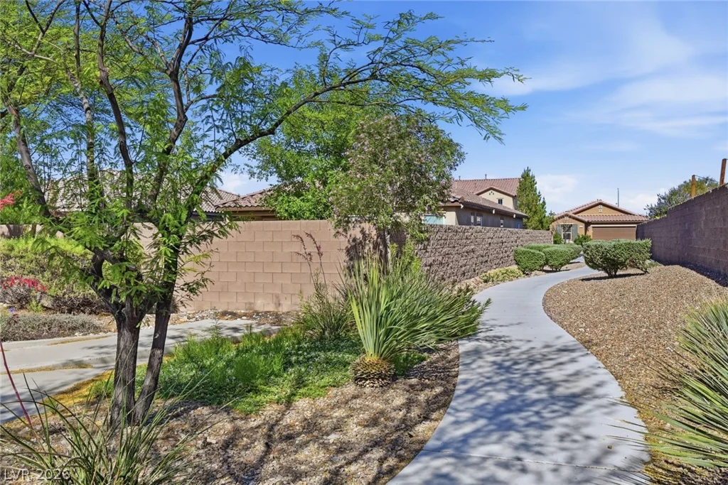 7852 Hamilton Pool, Las Vegas, NV 89113