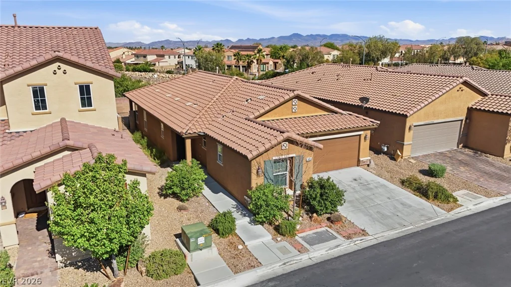 7852 Hamilton Pool, Las Vegas, NV 89113