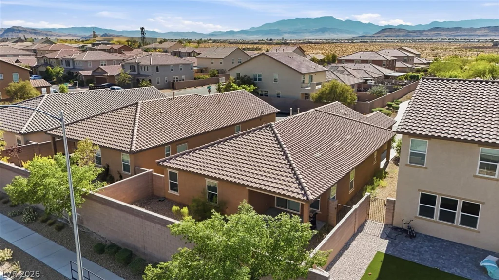 7852 Hamilton Pool, Las Vegas, NV 89113