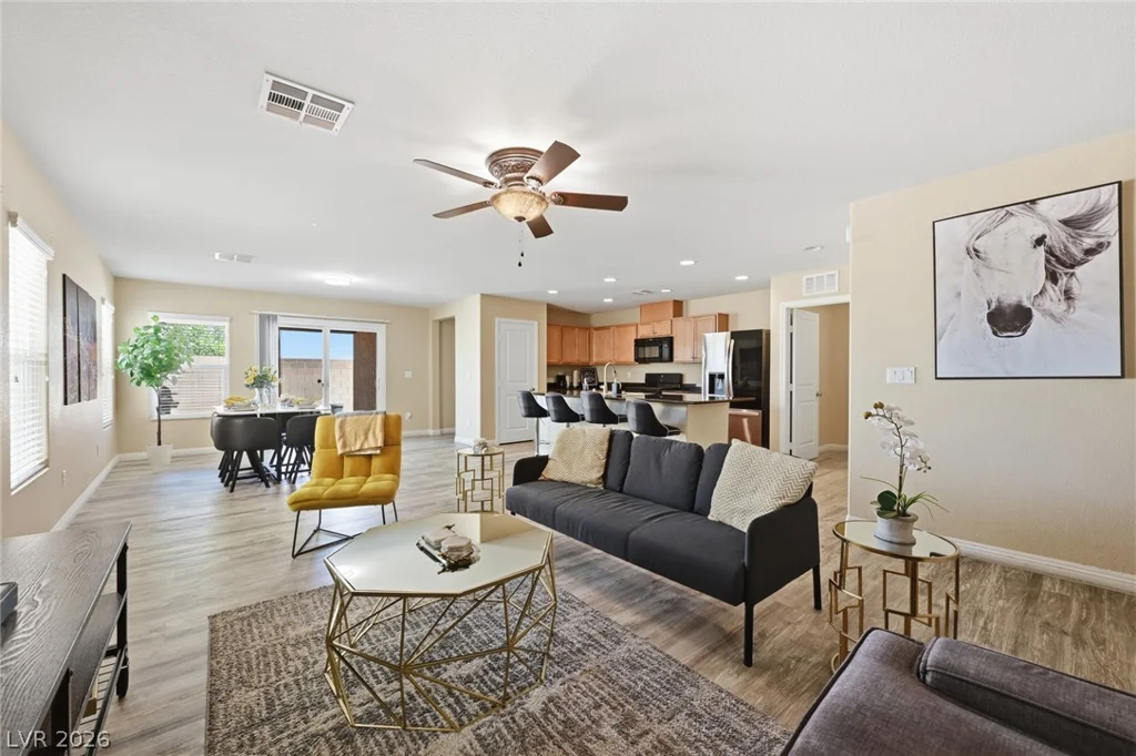 7852 Hamilton Pool, Las Vegas, NV 89113