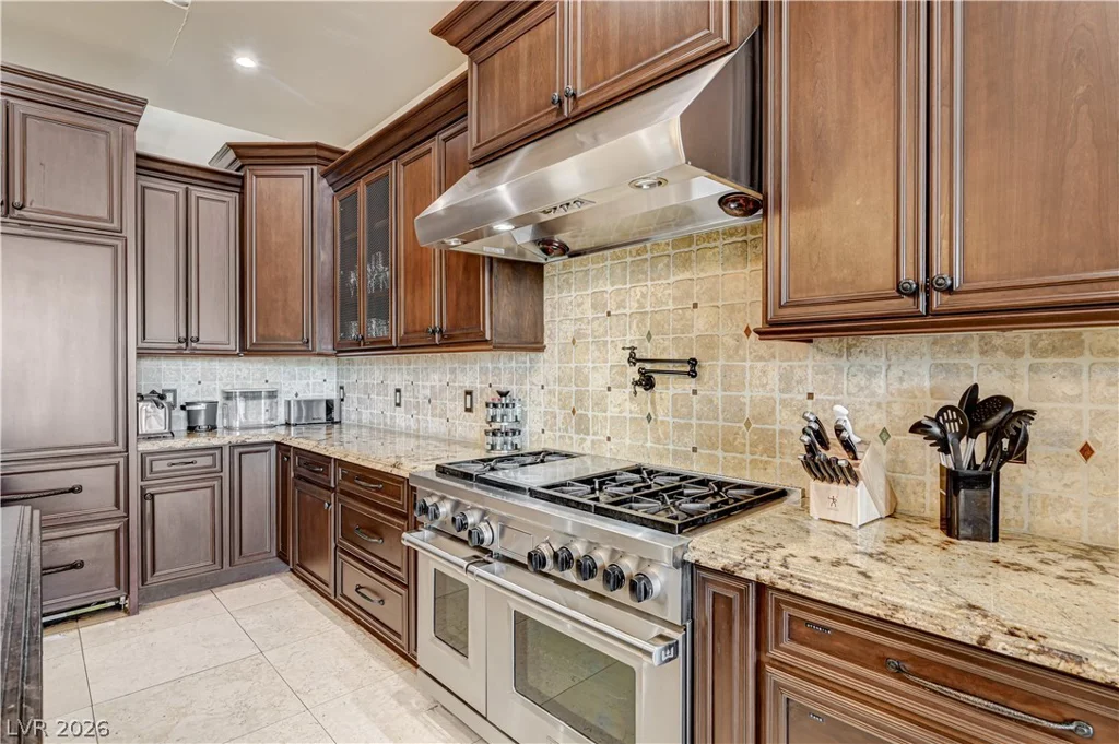 6160 El Camino, Las Vegas, NV 89118
