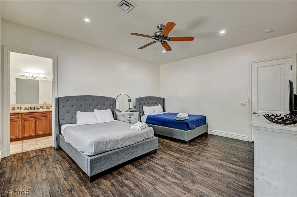 6160 El Camino, Las Vegas, NV 89118