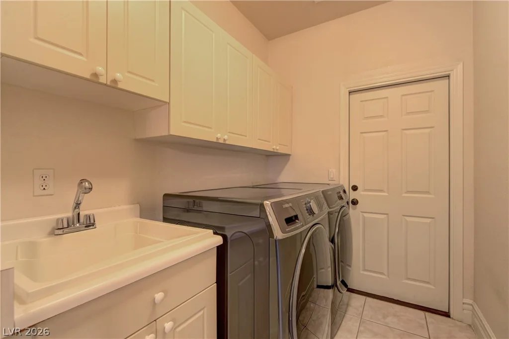 8839 La Manga, Las Vegas, NV 89147