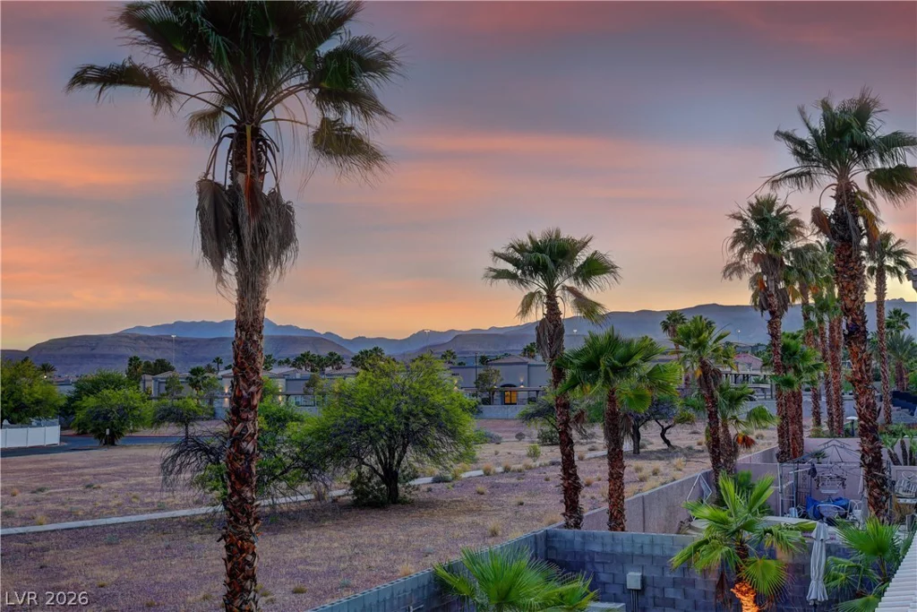 8839 La Manga, Las Vegas, NV 89147