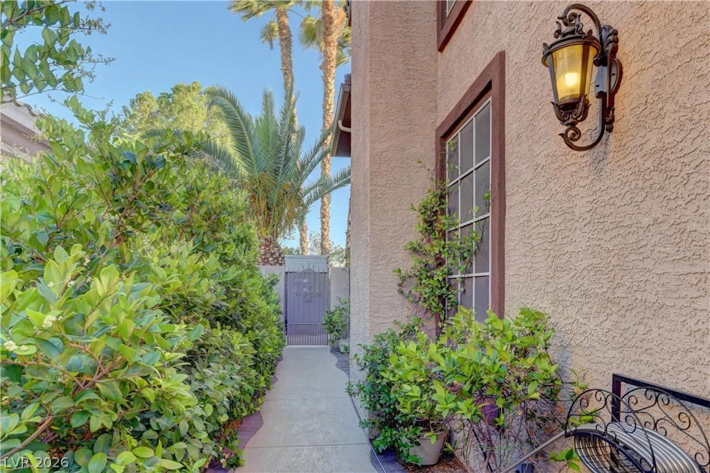 8839 La Manga, Las Vegas, NV 89147