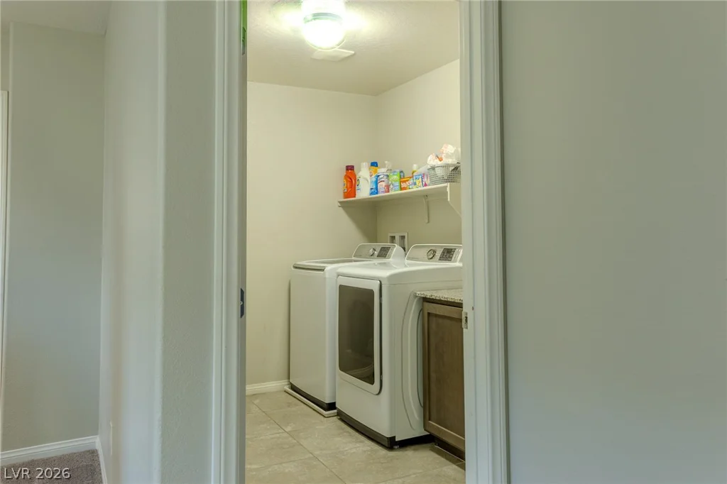 5336 mountain garland, North Las Vegas, NV 89081