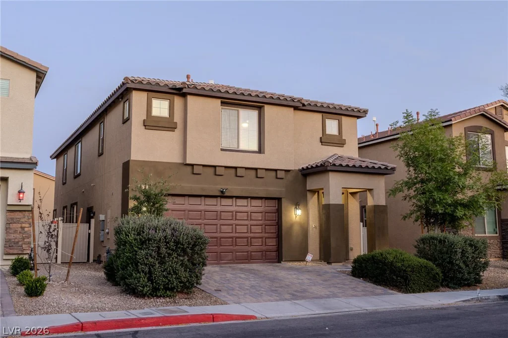 5336 mountain garland, North Las Vegas, NV 89081
