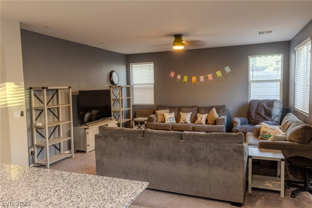 5336 mountain garland, North Las Vegas, NV 89081
