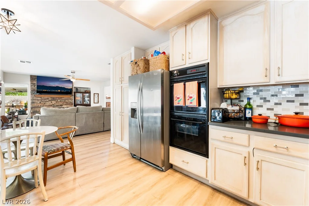 2421 Ivy Garden, Las Vegas, NV 89134