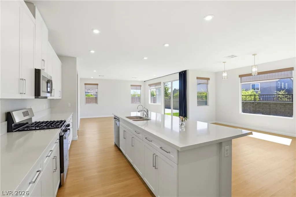 6938 Fordham Creek, North Las Vegas, NV 89084