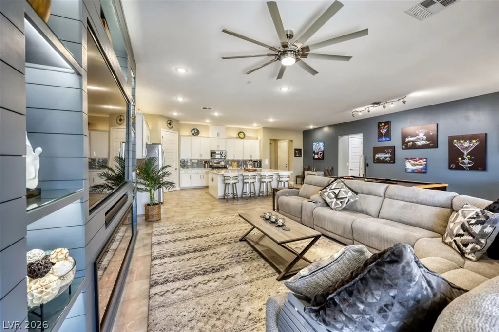 346 Torrelli Falls, Henderson, NV 89011