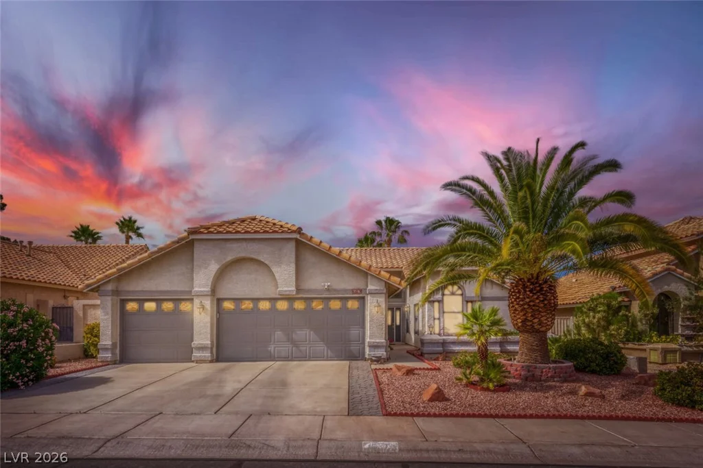 9536 Cliff View, Las Vegas, NV 89117