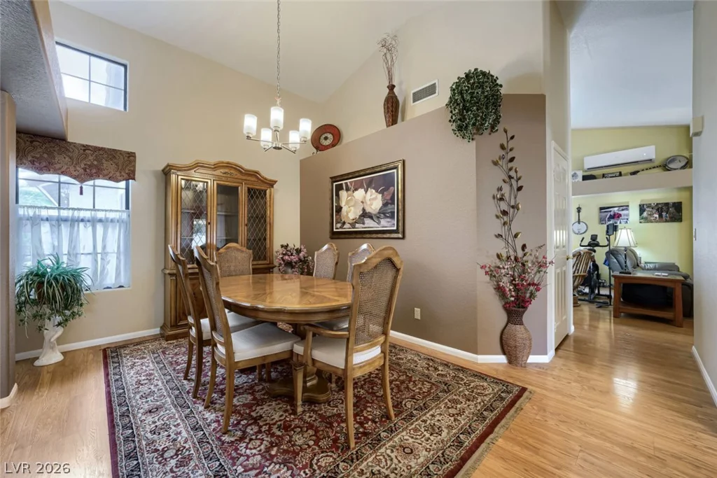 9536 Cliff View, Las Vegas, NV 89117