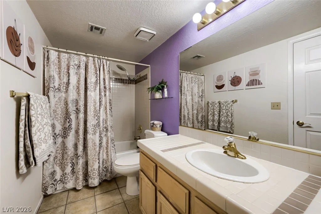 9536 Cliff View, Las Vegas, NV 89117