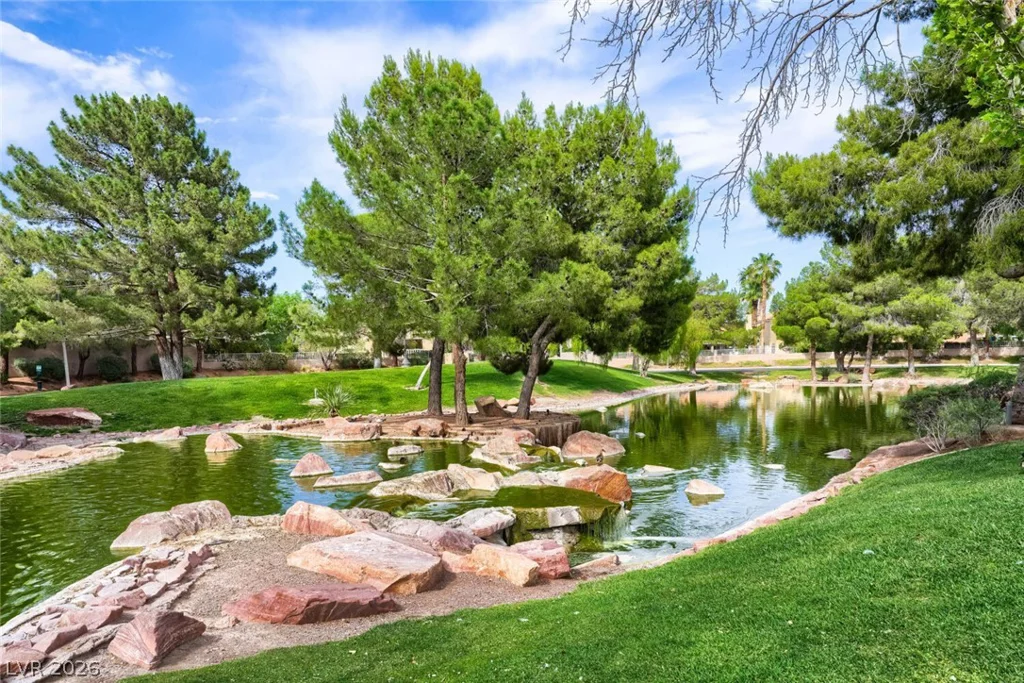 9536 Cliff View, Las Vegas, NV 89117
