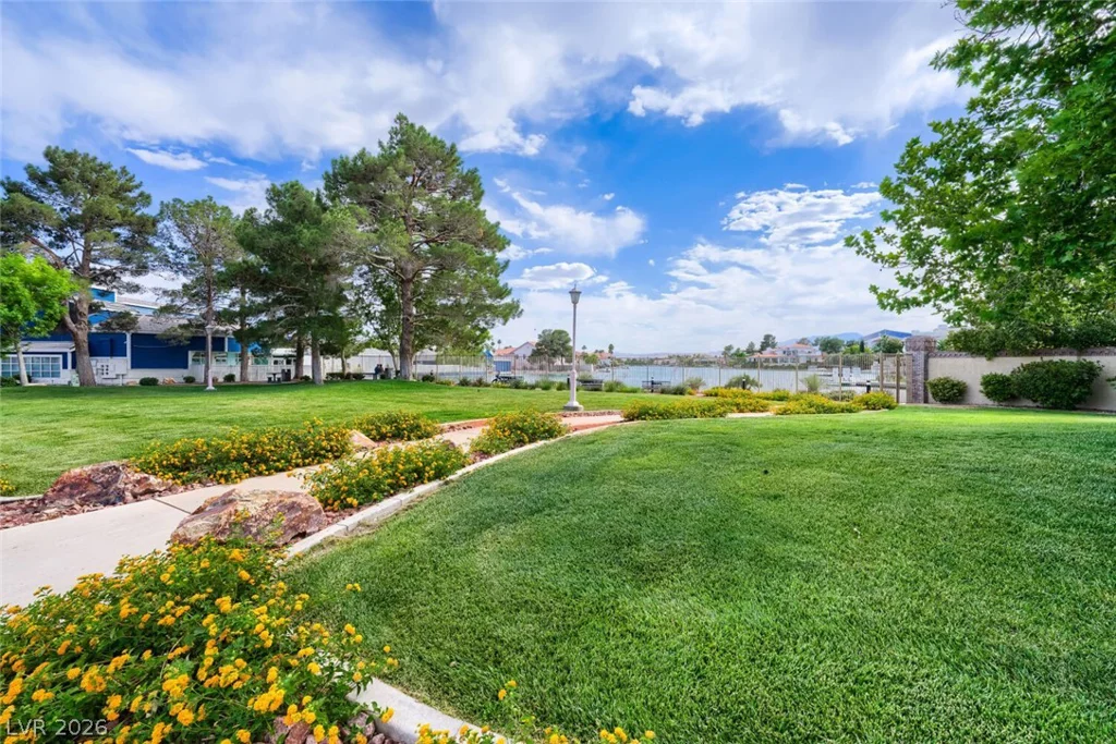 9536 Cliff View, Las Vegas, NV 89117