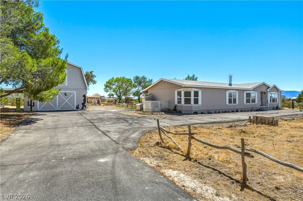 5461 Navajo, Pahrump, NV 89061