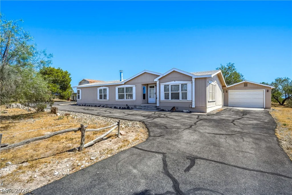 5461 Navajo, Pahrump, NV 89061