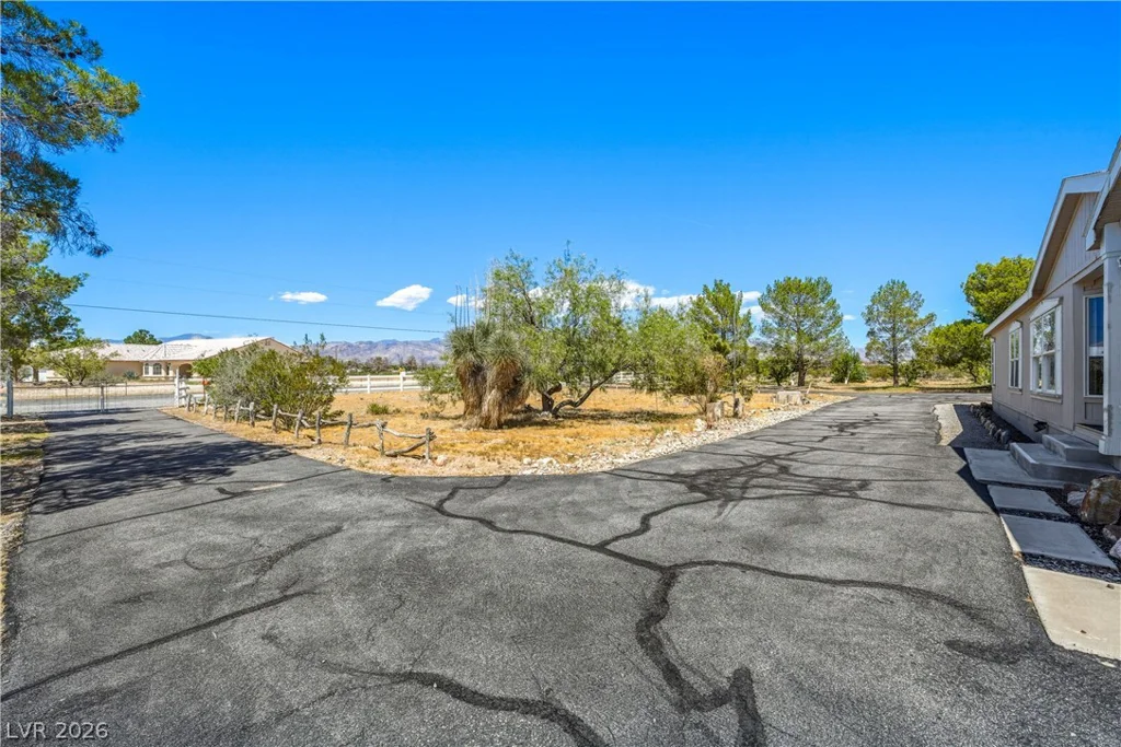 5461 Navajo, Pahrump, NV 89061