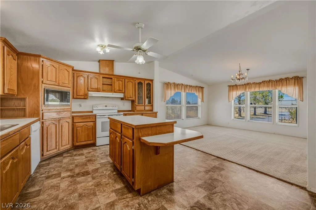 5461 Navajo, Pahrump, NV 89061