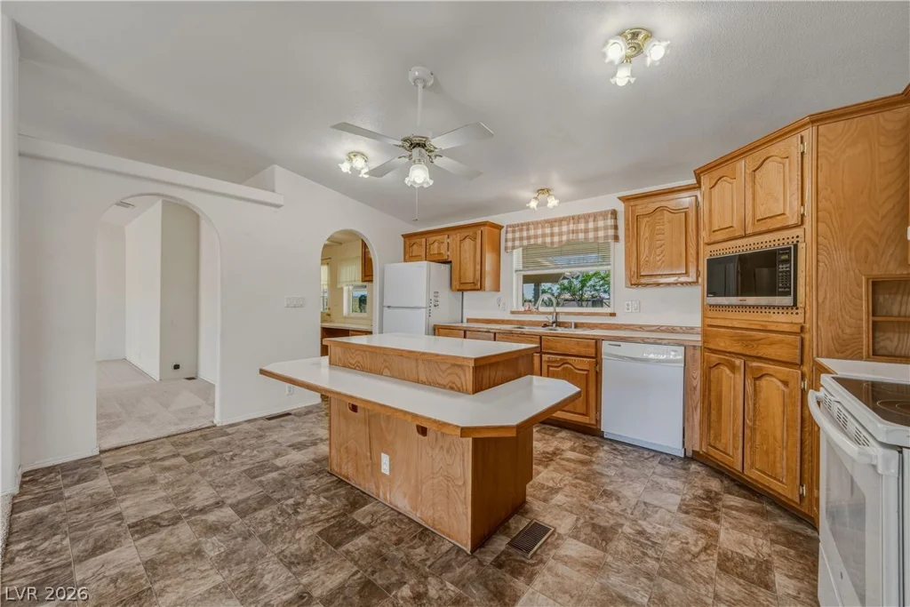 5461 Navajo, Pahrump, NV 89061