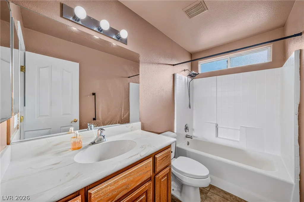 5860 Santovito, Pahrump, NV 89061