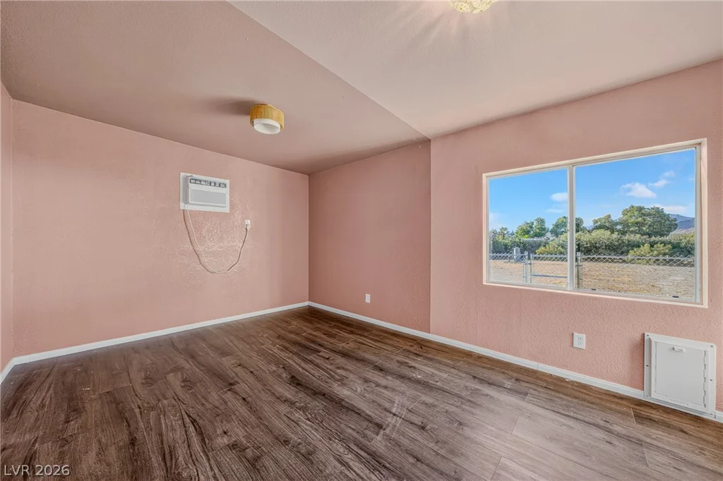 5860 Santovito, Pahrump, NV 89061