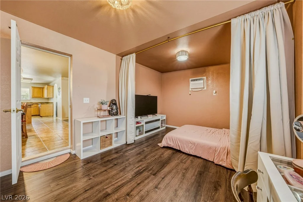 5860 Santovito, Pahrump, NV 89061