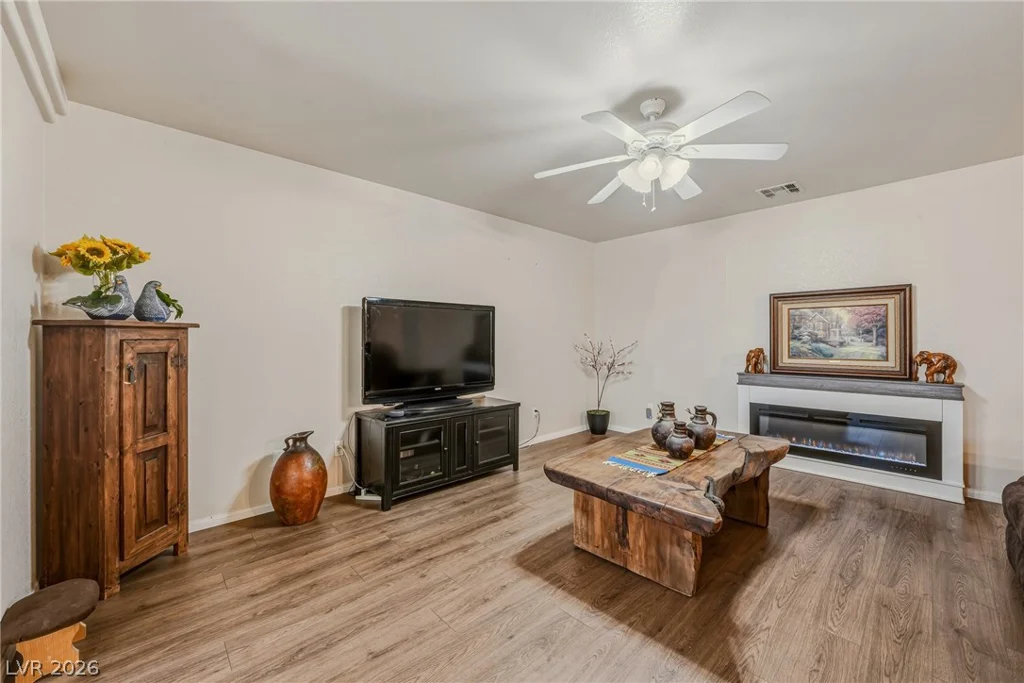 5860 Santovito, Pahrump, NV 89061