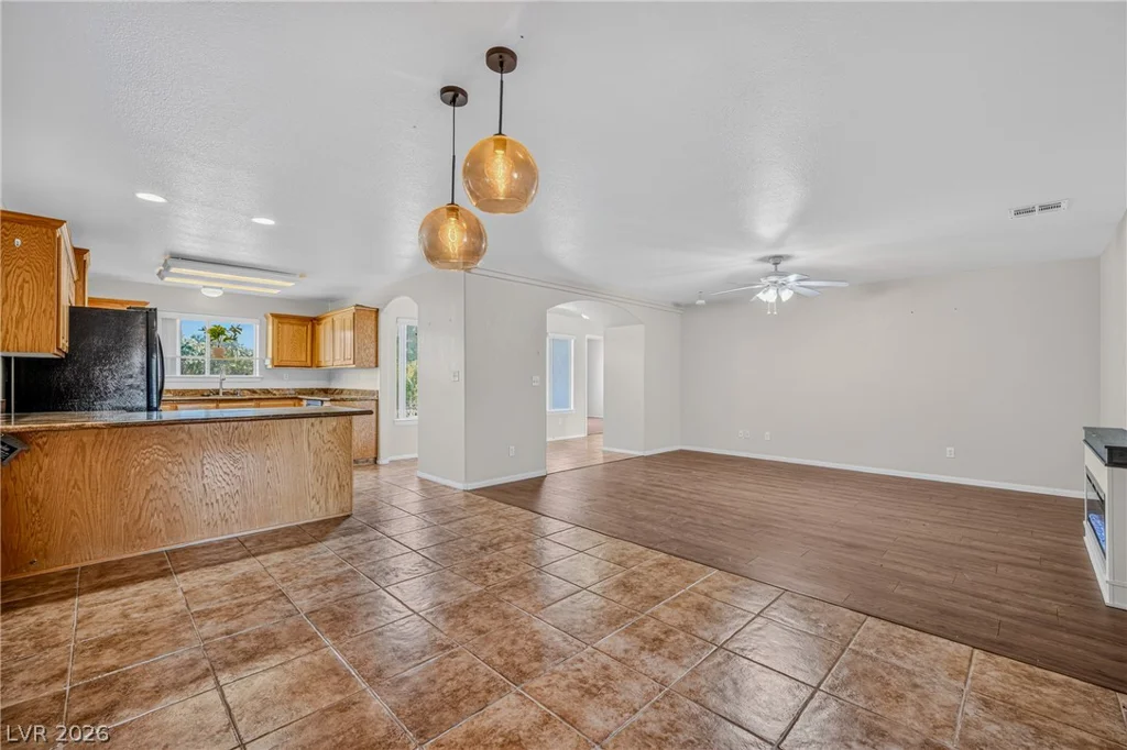 5860 Santovito, Pahrump, NV 89061