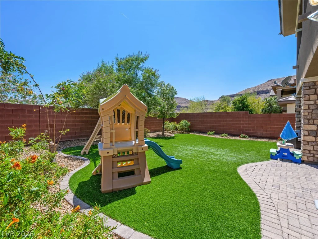 10653 Agate Knoll, Las Vegas, NV 89135