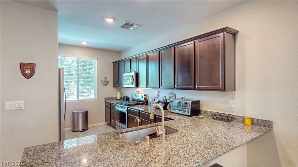 7728 Bandon Cliffs, North Las Vegas, NV 89084