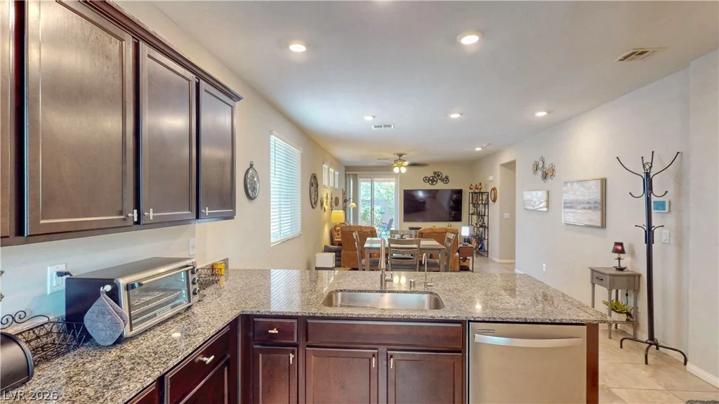 7728 Bandon Cliffs, North Las Vegas, NV 89084