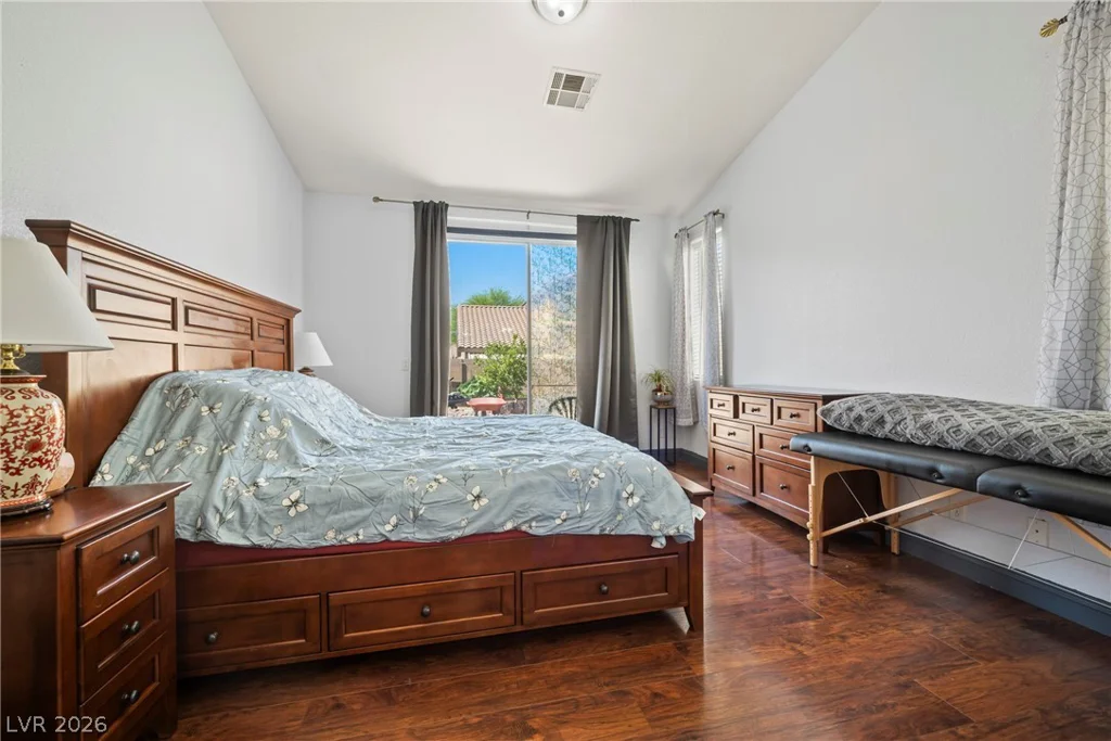 3560 Cupecoy Point, Las Vegas, NV 89141