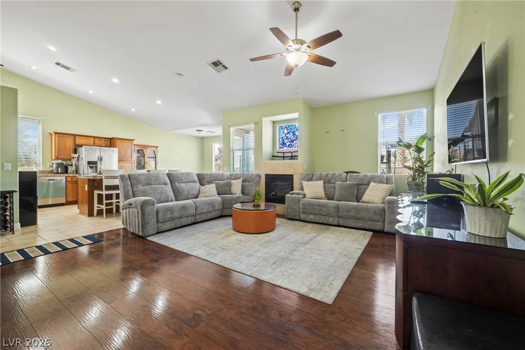 3560 Cupecoy Point, Las Vegas, NV 89141